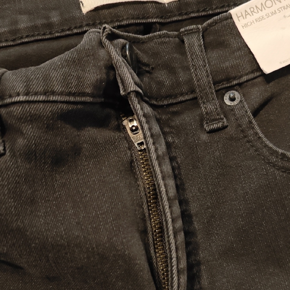 NWT Jessica Simpson Harmony High Rise Slim Straight Jeans - Picture 9 of 10